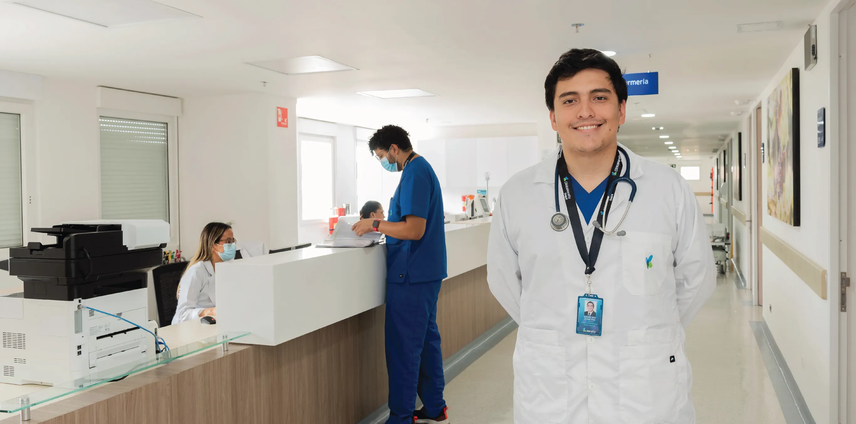 Profesionales de la salud en la Clínica Keralty Ibagué, área de enfermería y consulta