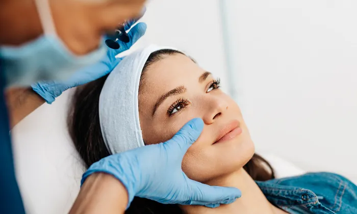 Atención médica en cirugía maxilofacial con profesionales expertos en la Clínica Keralty