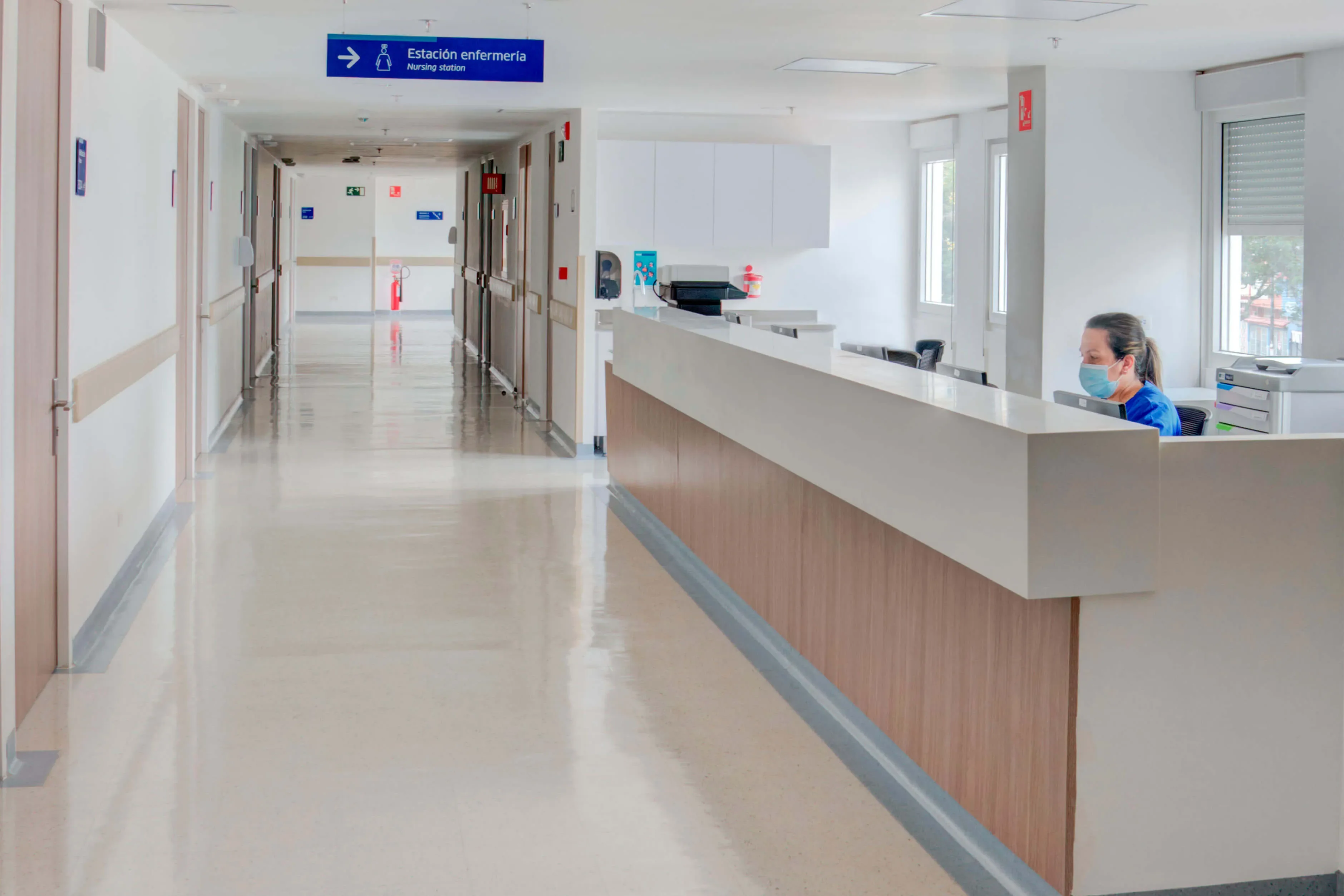 Área de hospitalización en la Clínica Keralty Ibagué con equipo de enfermería
